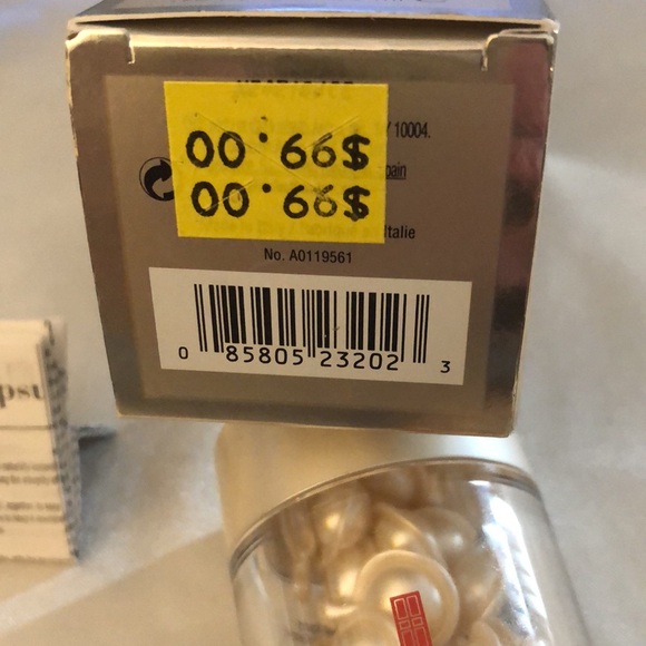 Elizabeth Arden Hyaluronic Acid Ceramide Capsules 60 Ct Hydra Plumping Serum NIB - Picture 11 of 12